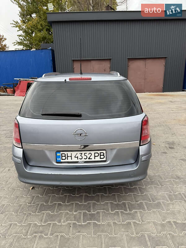 Универсал Opel Astra 2008 в Одессе