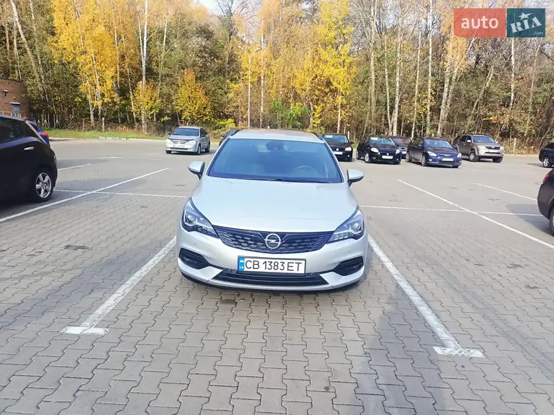 Opel Astra 2021