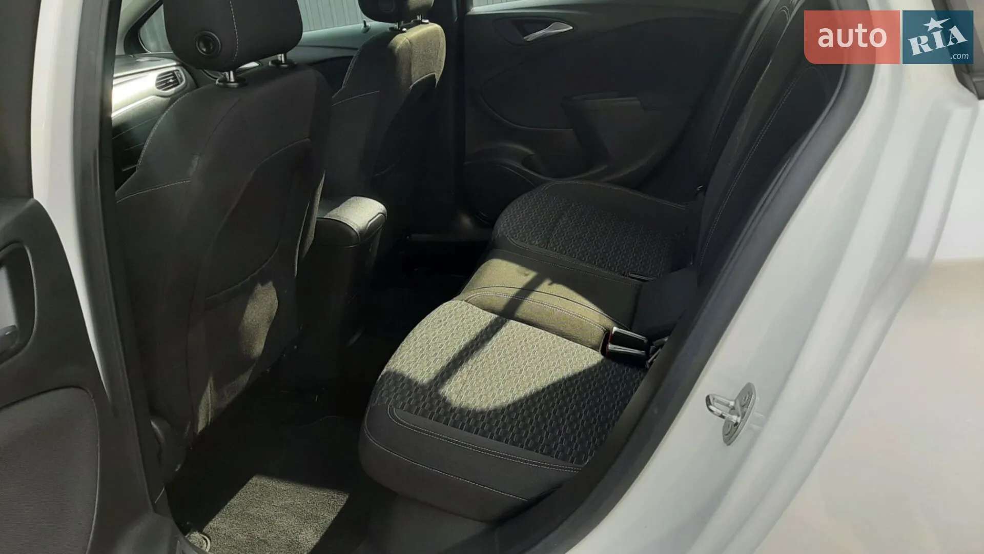 2019 Opel Astra - мініатюра 4