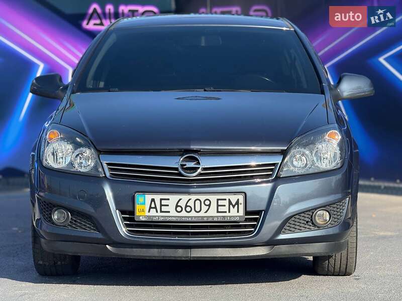 Универсал Opel Astra 2011 в Запорожье фото 3 Универсал Opel Astra 2011 в Запорожье