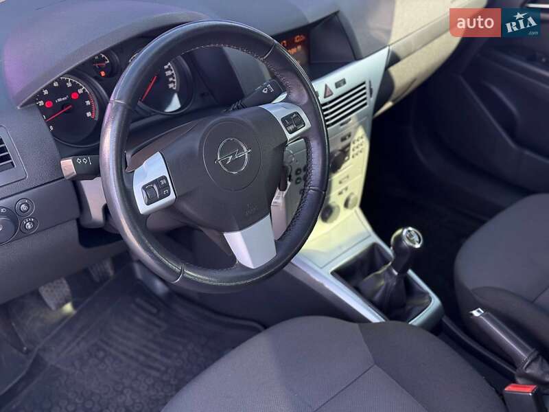 Универсал Opel Astra 2011 в Запорожье фото 8 Универсал Opel Astra 2011 в Запорожье