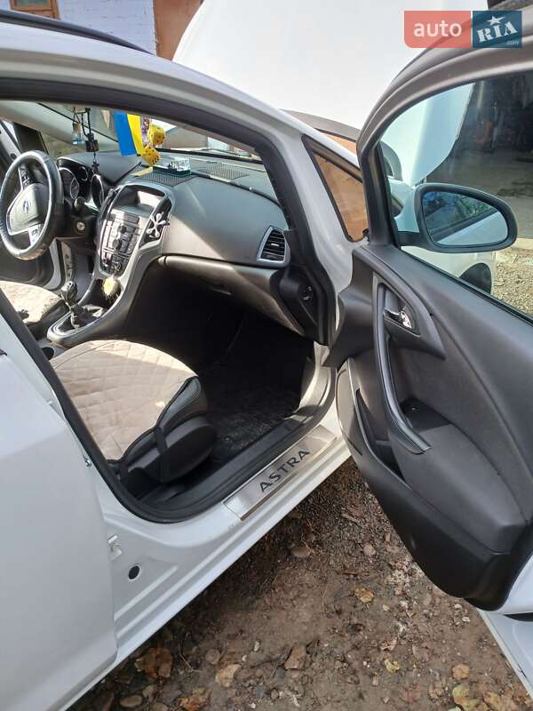 Универсал Opel Astra 2015 в Стрые фото 18 Универсал Opel Astra 2015 в Стрые