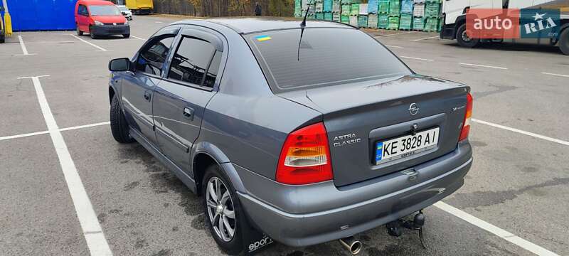 Седан Opel Astra 2006 в Днепре