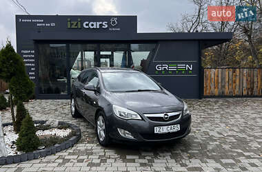 Универсал Opel Astra 2011 в Львове