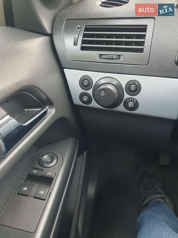 Хетчбек Opel Astra 2005 в Рівному фото 31 Хетчбек Opel Astra 2005 в Рівному