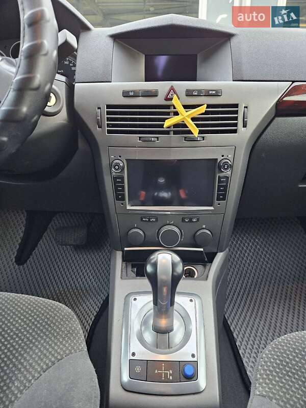 Хэтчбек Opel Astra 2004 в Черновцах фото 2 Хэтчбек Opel Astra 2004 в Черновцах