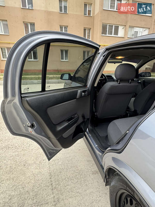 Седан Opel Astra 2008 в Сумах