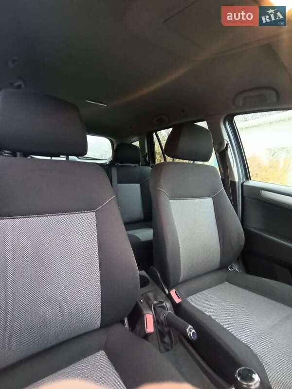 Универсал Opel Astra 2009 в Луцке фото 38 Универсал Opel Astra 2009 в Луцке