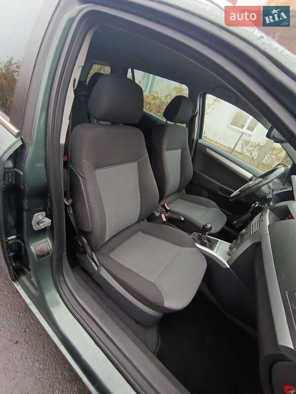 Универсал Opel Astra 2009 в Луцке фото 40 Универсал Opel Astra 2009 в Луцке