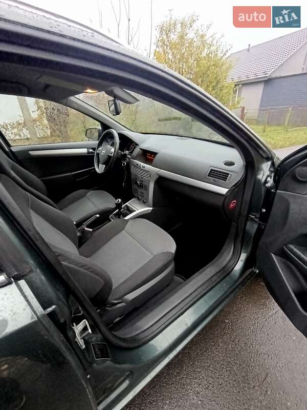 Универсал Opel Astra 2009 в Луцке фото 42 Универсал Opel Astra 2009 в Луцке