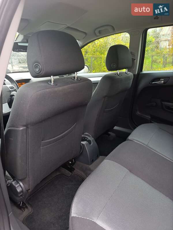 Универсал Opel Astra 2009 в Луцке фото 47 Универсал Opel Astra 2009 в Луцке