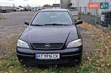 Седан Opel Astra 2008 в Долині