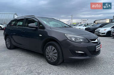 Універсал Opel Astra 2015 в Львові