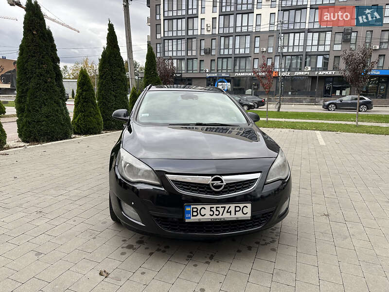 Opel Astra 2010 Opel Astra 2010