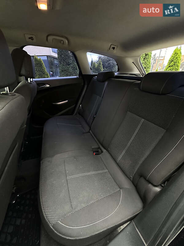 Универсал Opel Astra 2010 в Ужгороде