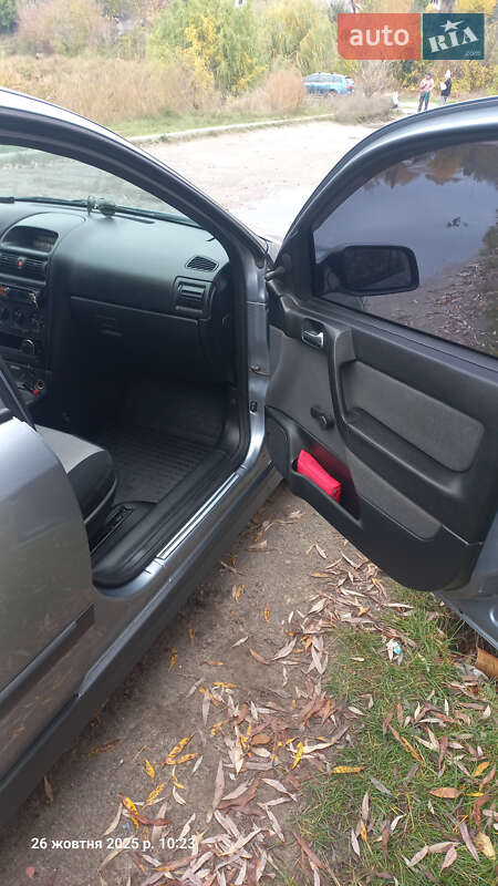 Седан Opel Astra 2006 в Києві фото 5 Седан Opel Astra 2006 в Києві