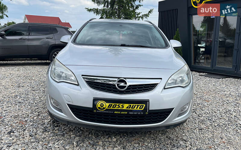 Универсал Opel Astra 2012 в Коломые