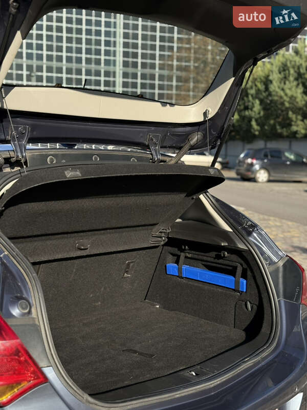 Хэтчбек Opel Astra 2009 в Луцке