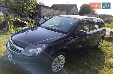 Універсал Opel Astra 2012 в Луцьку