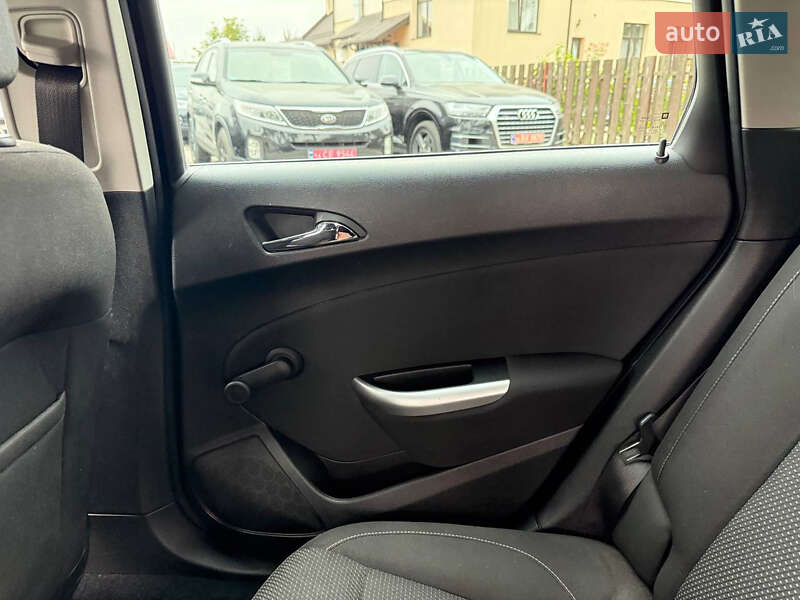 Универсал Opel Astra 2011 в Стрые фото 38 Универсал Opel Astra 2011 в Стрые