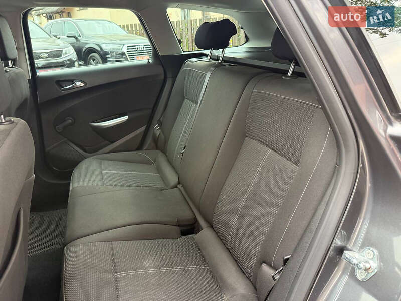 Универсал Opel Astra 2011 в Стрые фото 39 Универсал Opel Astra 2011 в Стрые