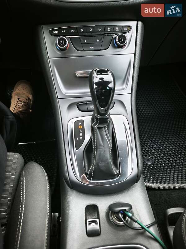 Универсал Opel Astra 2017 в Броварах фото 9 Универсал Opel Astra 2017 в Броварах