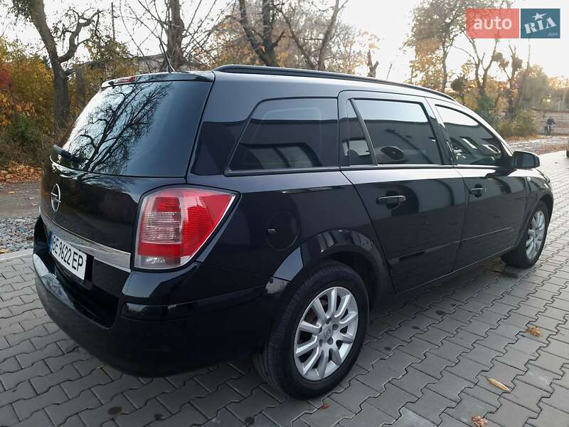 Універсал Opel Astra 2008 в Дубні