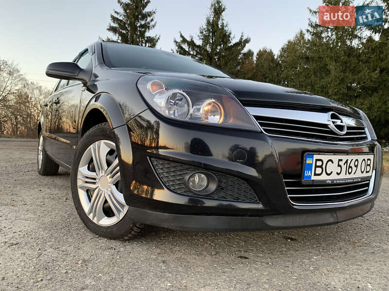 Универсал Opel Astra 2007 в Дрогобыче