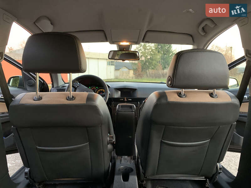 Универсал Opel Astra 2007 в Дрогобыче