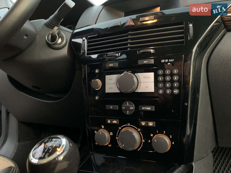 Универсал Opel Astra 2007 в Дрогобыче