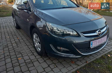 Универсал Opel Astra 2016 в Нововолынске