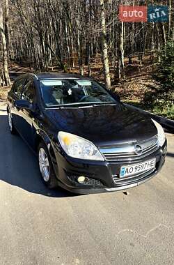 Хэтчбек Opel Astra 2009 в Ужгороде