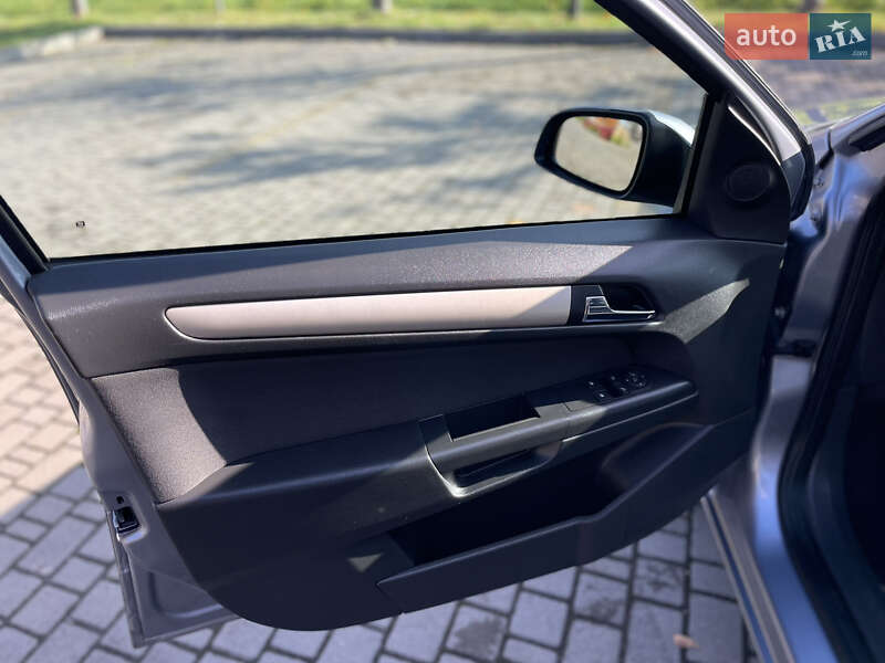 Универсал Opel Astra 2009 в Луцке фото 30 Универсал Opel Astra 2009 в Луцке