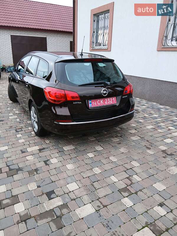 Универсал Opel Astra 2012 в Христиновке фото 8 Универсал Opel Astra 2012 в Христиновке