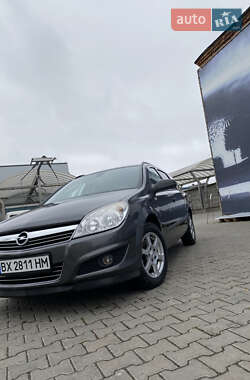 Универсал Opel Astra 2008 в Хмельницком