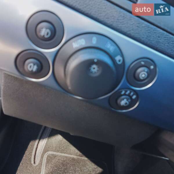 Універсал Opel Astra 2010 в Луцьку