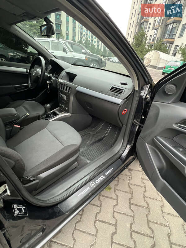 Универсал Opel Astra 2005 в Киеве фото 24 Универсал Opel Astra 2005 в Киеве