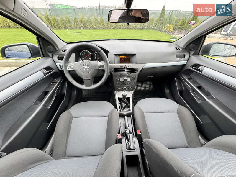 Універсал Opel Astra 2005 в Вінниці
