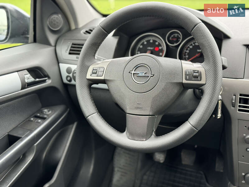 Універсал Opel Astra 2005 в Вінниці