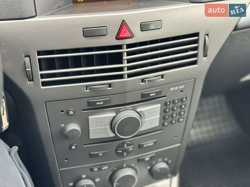 Універсал Opel Astra 2005 в Вінниці