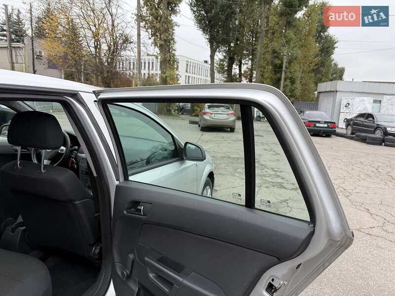Універсал Opel Astra 2010 в Вінниці фото 37 Універсал Opel Astra 2010 в Вінниці