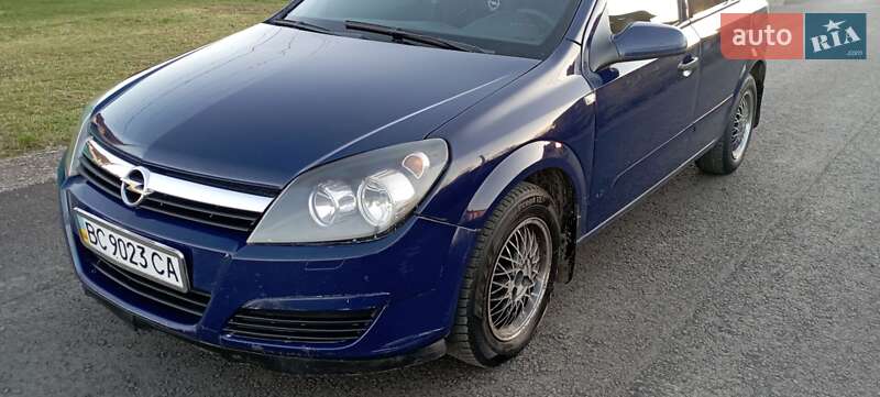 Хетчбек Opel Astra 2006 в Стрию