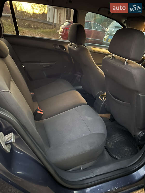 Універсал Opel Astra 2007 в Надвірній