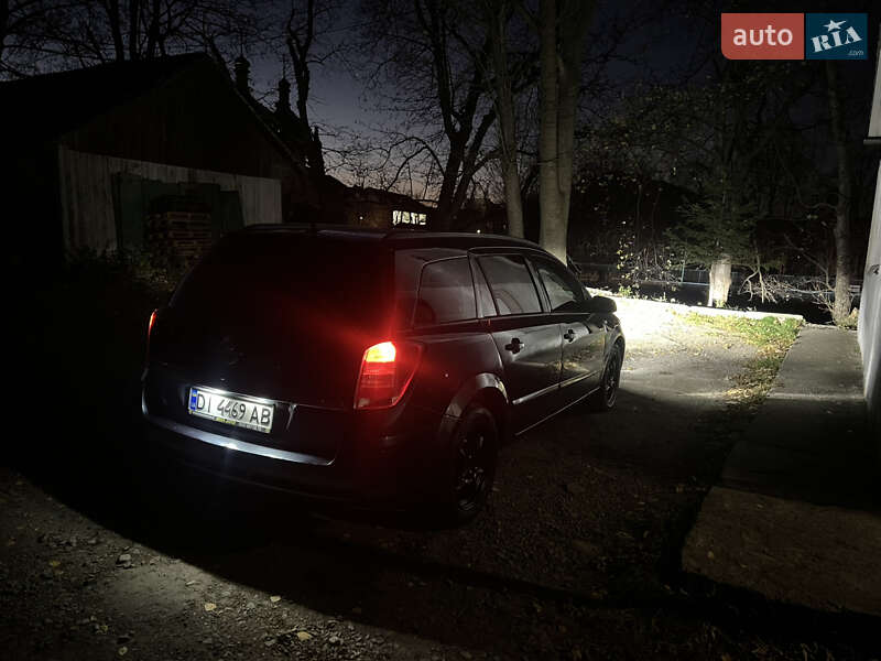 Універсал Opel Astra 2007 в Надвірній