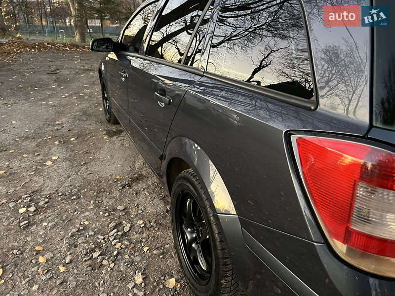 Універсал Opel Astra 2007 в Надвірній