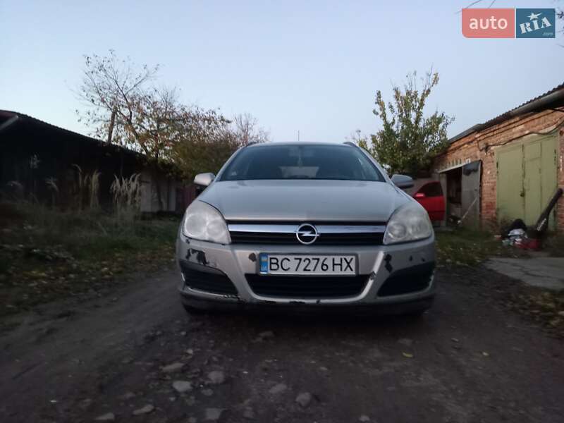 Універсал Opel Astra 2005 в Сокалі