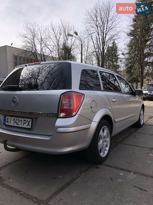 Универсал Opel Astra 2009 в Киеве