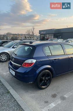 Хетчбек Opel Astra 2005 в Шумську