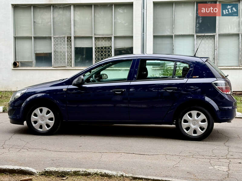 Хетчбек Opel Astra 2011 в Вінниці