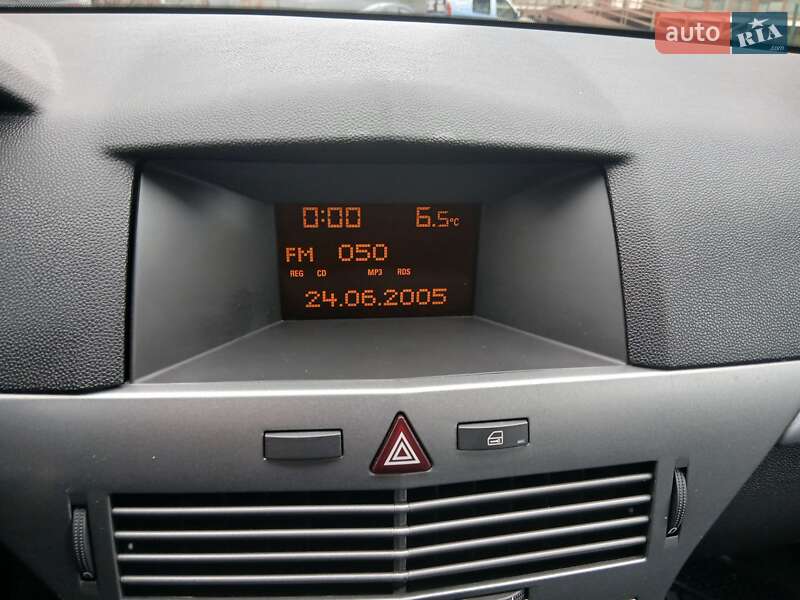 Хэтчбек Opel Astra 2005 в Черновцах